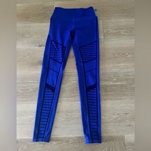 Blue limited edition women’s Alo leggings, velvet spots. Size XS
